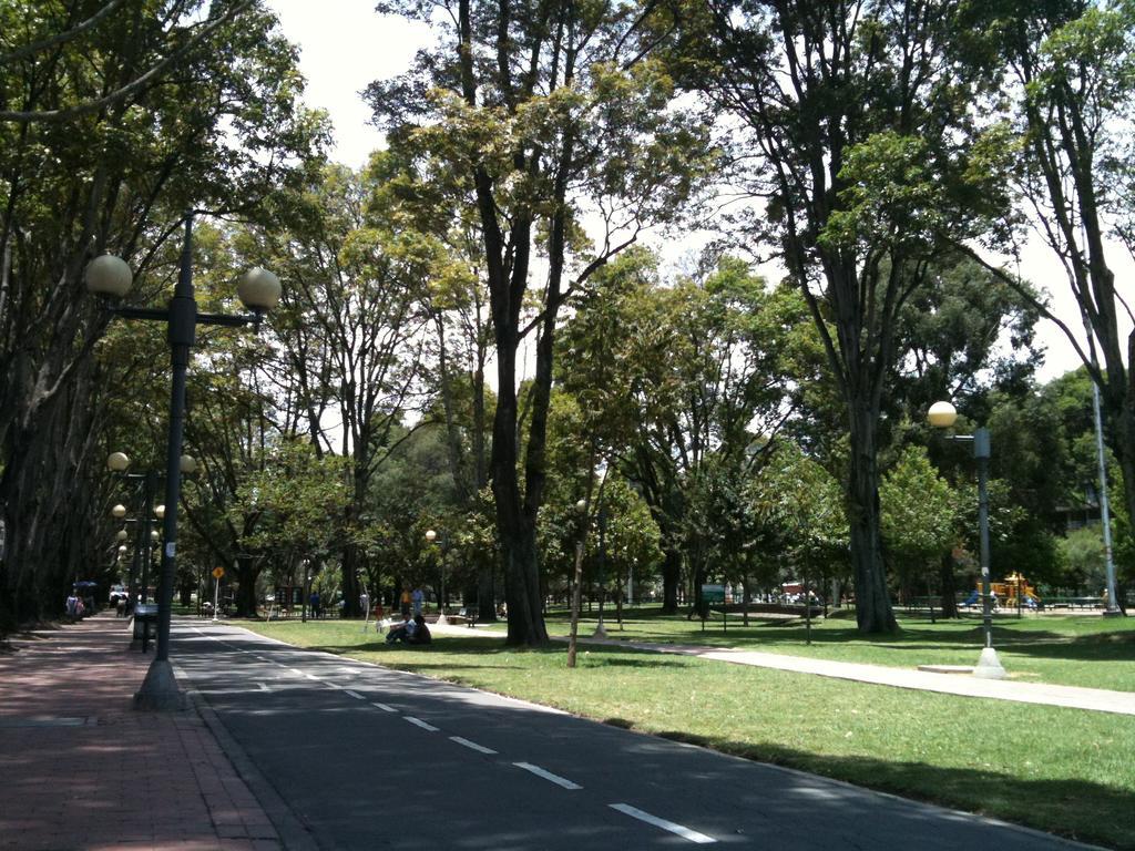 Bogota Rooms Heroes ภายนอก รูปภาพ